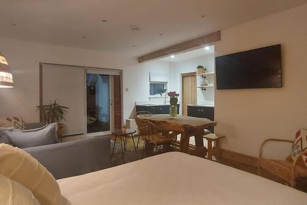 Ferienwohnung Sunnyside At Scurlage Farm Swansea Exterior foto